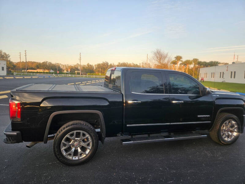 2017 GMC Sierra 1500 SLT photo 16