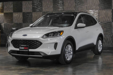 2020 Ford Escape SE