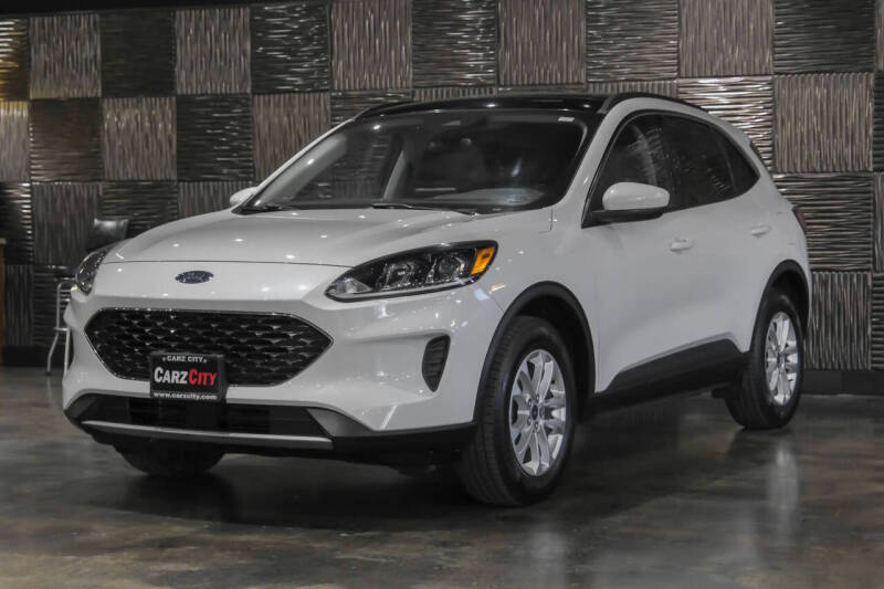 2020 Ford Escape SE