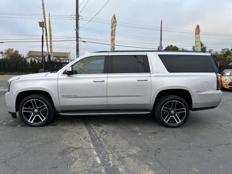 2015 GMC Yukon XL SLE