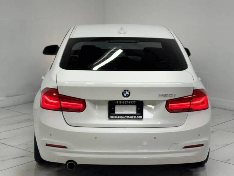 2017 BMW 3 Series 320i