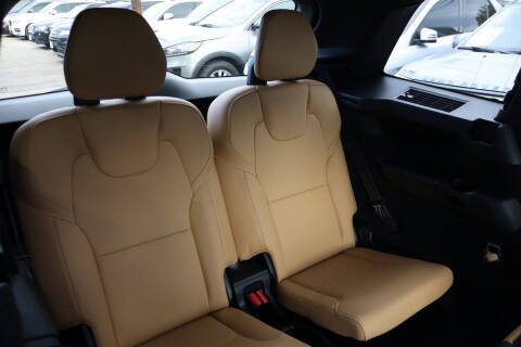 2018 Volvo XC90 T6 Momentum