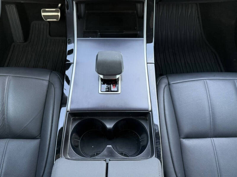 2026 Land Rover Range Rover Evoque P250 Dynamic SE