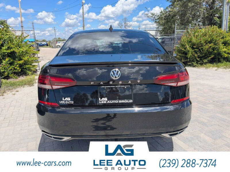 2021 Volkswagen Passat R-Line