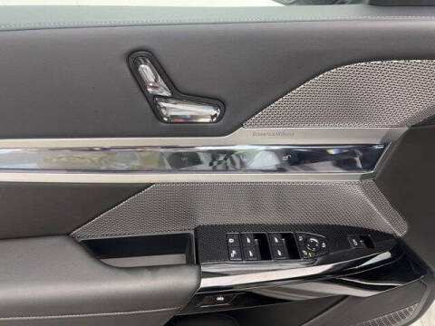 2025 BMW 7 Series 740i xDrive