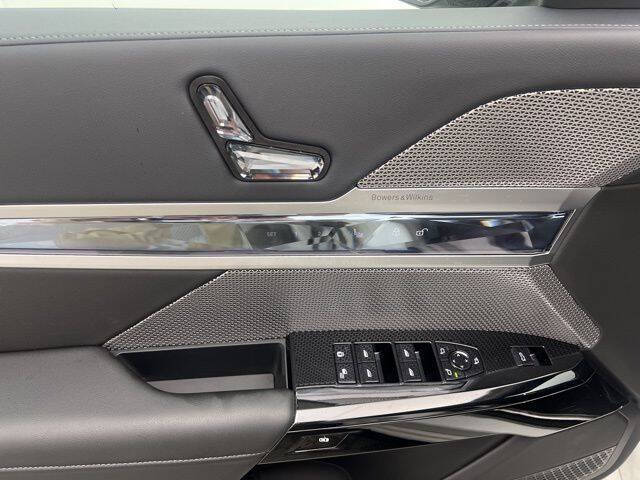 2025 BMW 7 Series 740i xDrive