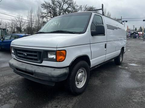 2004 Ford E-Series Cargo for sale at Blue Line Auto Group in Portland OR