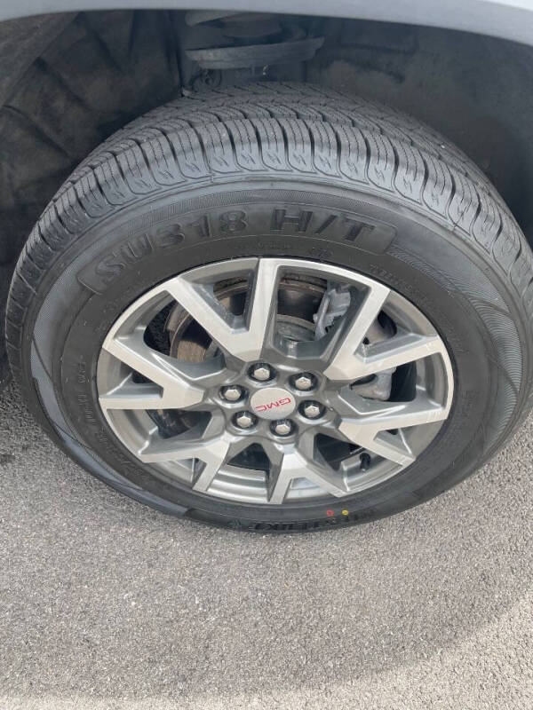 2022 GMC Acadia SLE