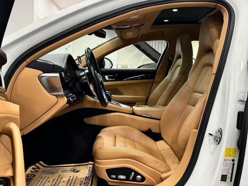 2018 Porsche Panamera 4S Sport Turismo