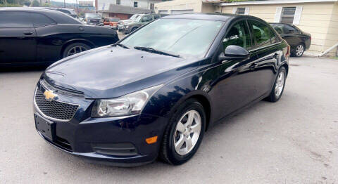 2013 Chevrolet Cruze for sale at North Knox Auto LLC in Knoxville TN