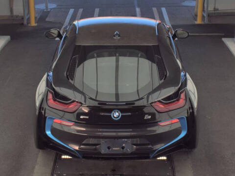 2016 BMW i8