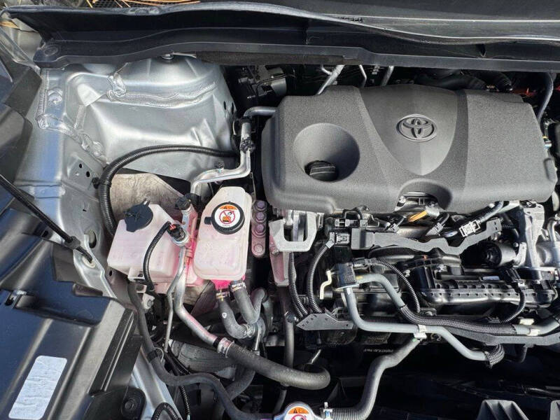 2021 Toyota Sienna LE 8-Passenger