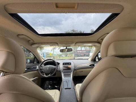 2013 Lincoln MKZ
