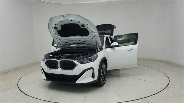 2025 BMW X2 xDrive28i