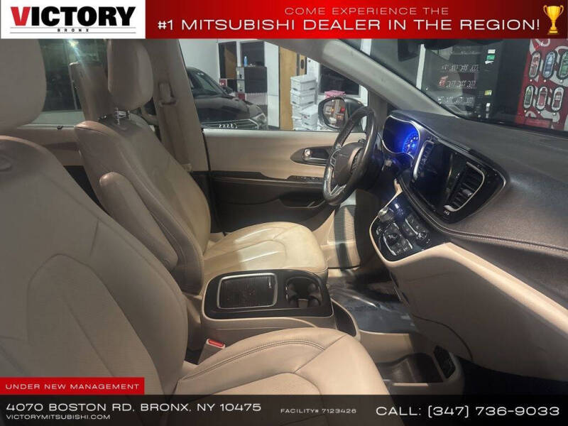 2021 Chrysler Pacifica Touring L