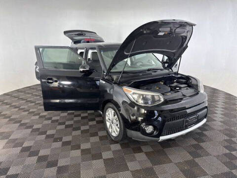 2017 Kia Soul +