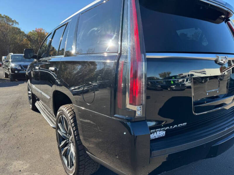 2017 Cadillac Escalade Luxury