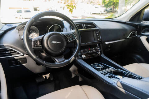 2017 Jaguar F-PACE 35t Premium