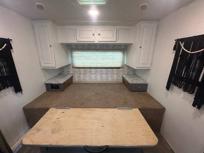 2019 Flagstaff 21FBRS Micro Lite