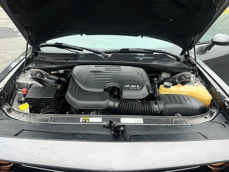 2015 Dodge Challenger SXT