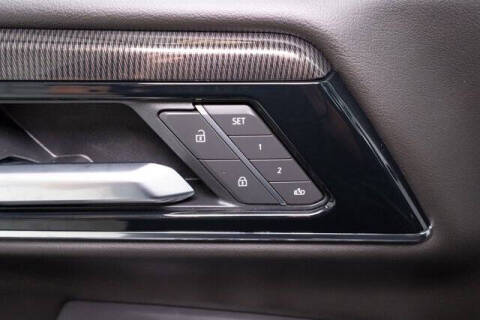 2025 GMC Yukon Elevation