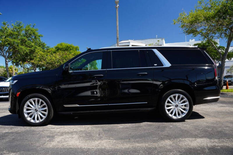 2023 Cadillac Escalade ESV Luxury
