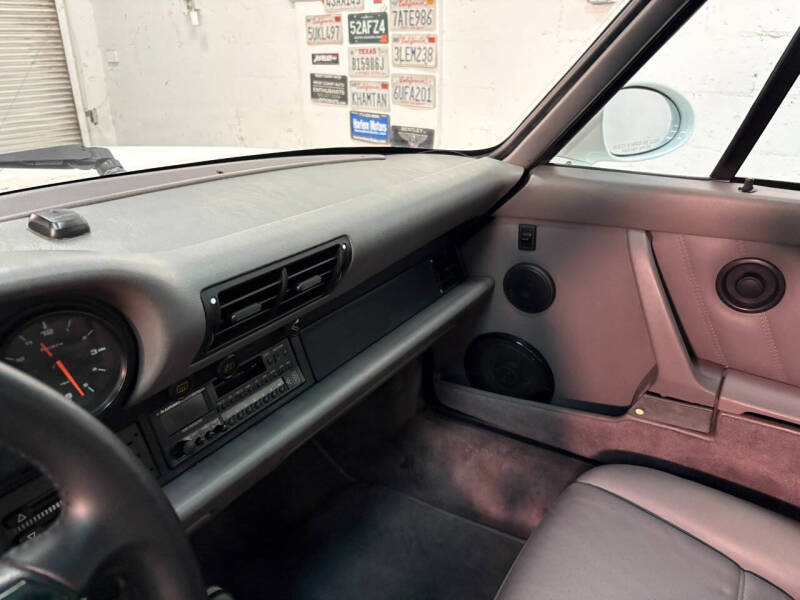 1991 Porsche 911 Carrera 2