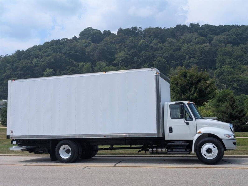 2018 International DuraStar 4300