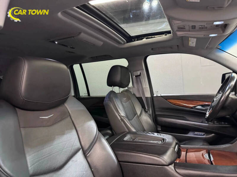 2016 Cadillac Escalade ESV Luxury Collection