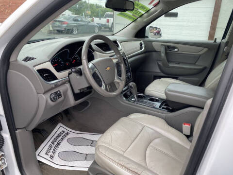 2017 Chevrolet Traverse LT