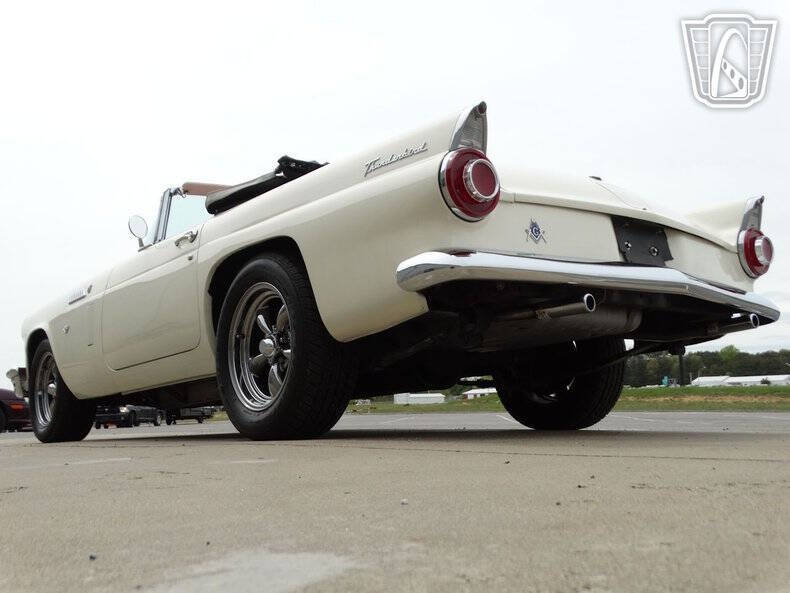 1956 Ford Thunderbird