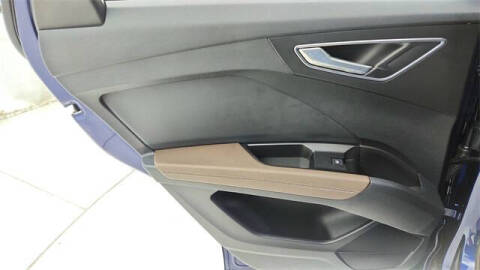 2024 Audi Q4 e-tron quattro Premium Plus 50