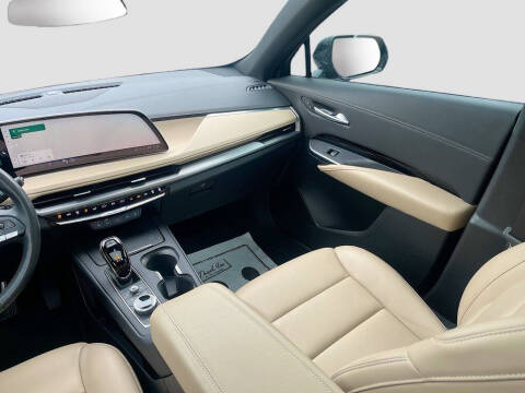 2024 Cadillac XT4 Luxury