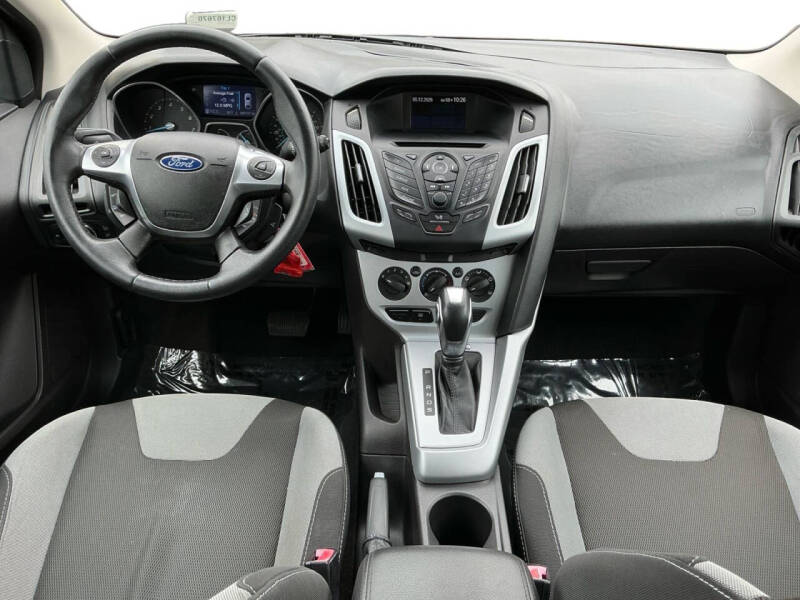 2012 Ford Focus SE