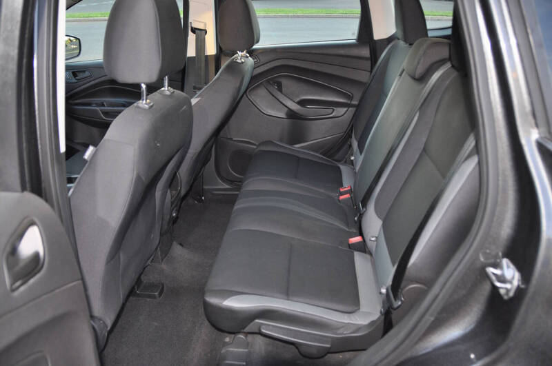 2015 Ford Escape S