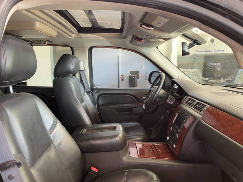 2011 Chevrolet Avalanche LTZ