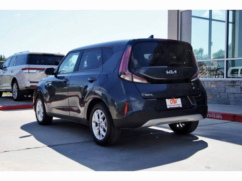 2023 Kia Soul LX