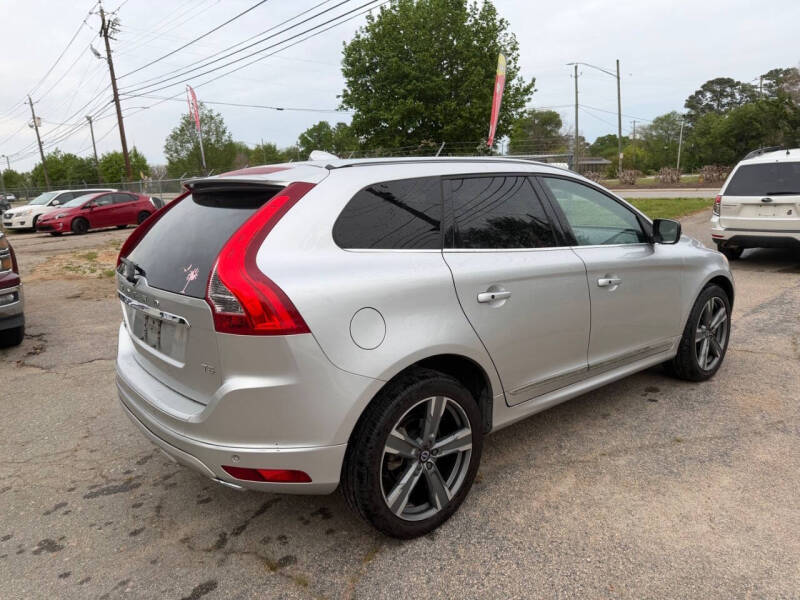 2017 Volvo XC60 T5 Dynamic