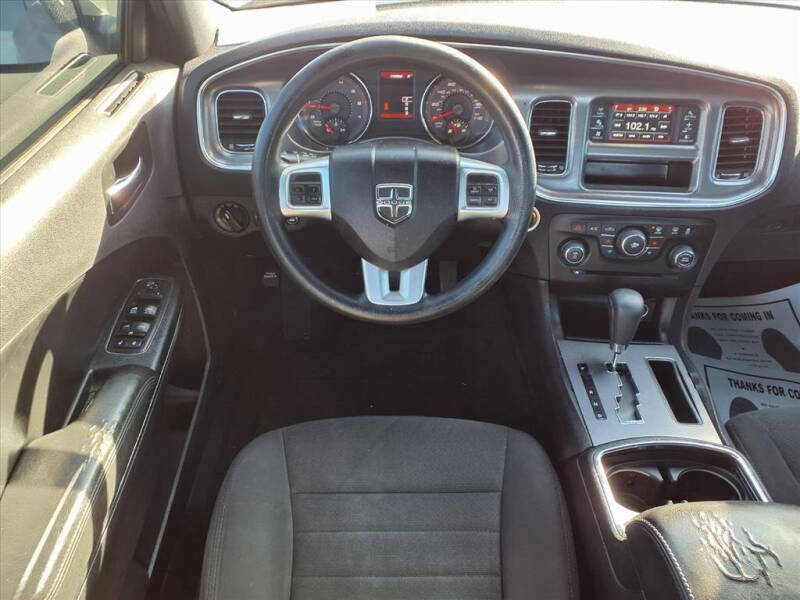 2013 Dodge Charger SE