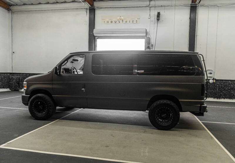 2010 Ford E-Series E-350 SD XLT