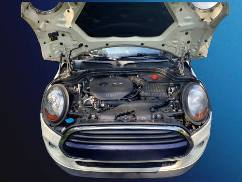 2017 MINI Hardtop 2 Door Cooper