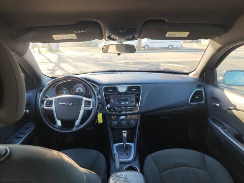 2011 Chrysler 200 Touring