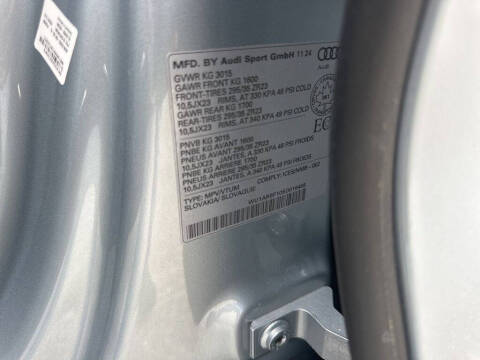 2025 Audi RS Q8 performance 4.0T quattro