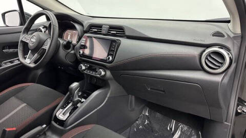 2025 Nissan Versa SR