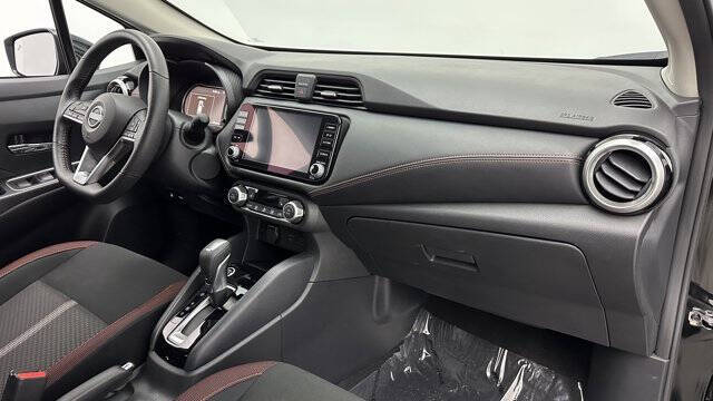 2025 Nissan Versa SR