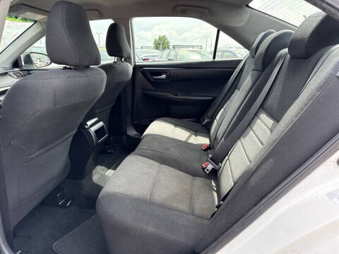 2017 Toyota Camry LE