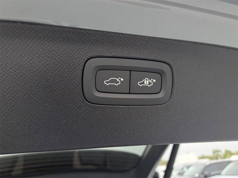 2026 Volvo XC90 B6 Plus 7P