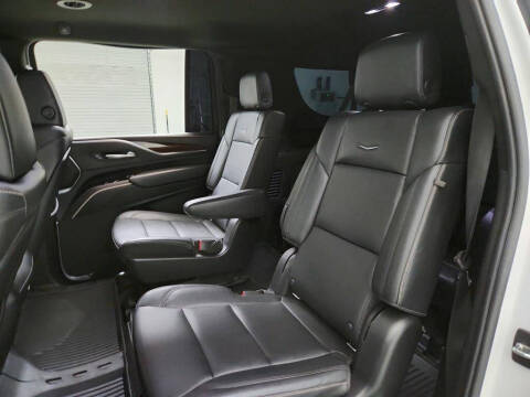 2022 Cadillac Escalade ESV Luxury