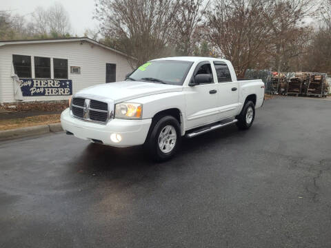 2005 Dodge Dakota for sale at TR MOTORS in Gastonia NC