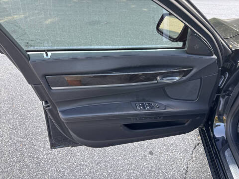 2011 BMW 7 Series 750i